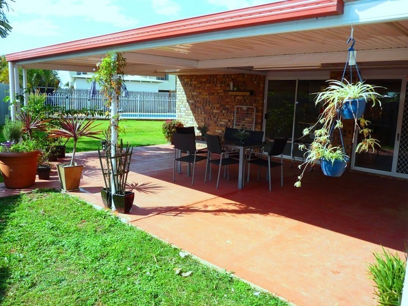 64 Corfield Street, Point Vernon QLD 4655