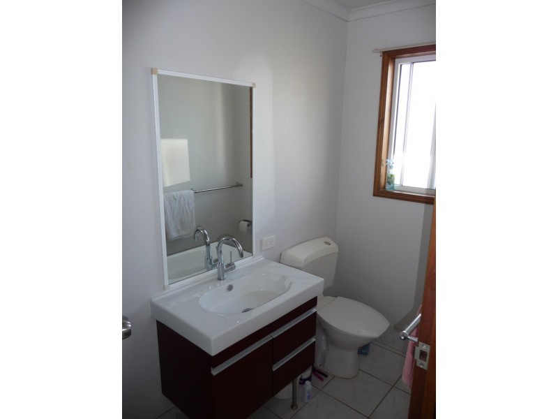 64 Corfield Street, Point Vernon QLD 4655