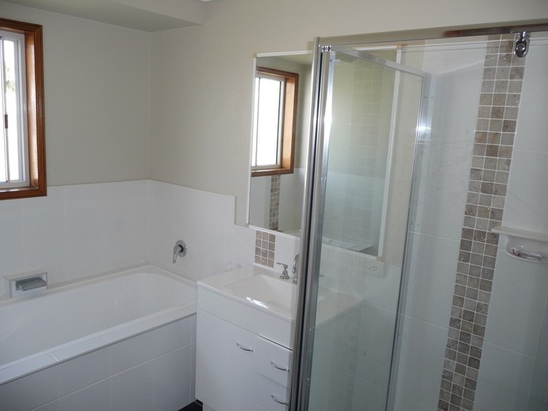 64 Corfield Street, Point Vernon QLD 4655