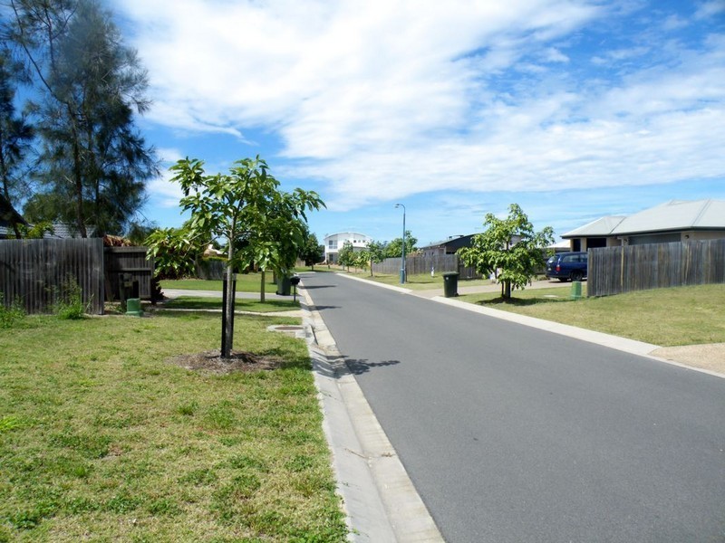 37 Fraser Waters Parade, Toogoom QLD 4655