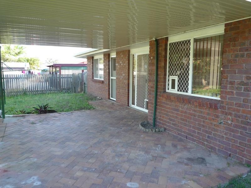 26 Acacia Street, Point Vernon QLD 4655