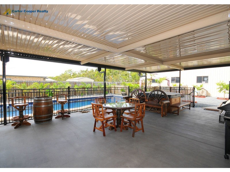 7 Amstal Ave, Wondunna QLD 4655