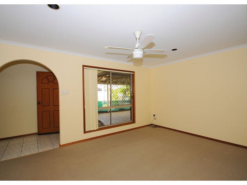 7 Snow Street, Torquay QLD 4655