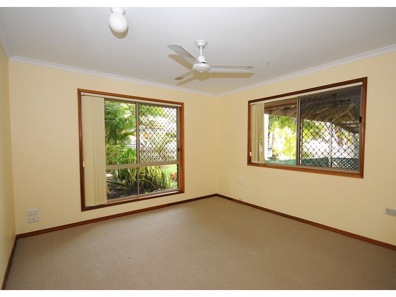 7 Snow Street, Torquay QLD 4655