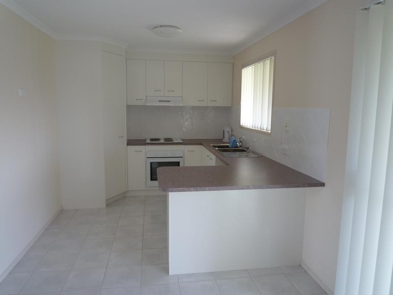 4 Sirius Court, Eli Waters QLD 4655