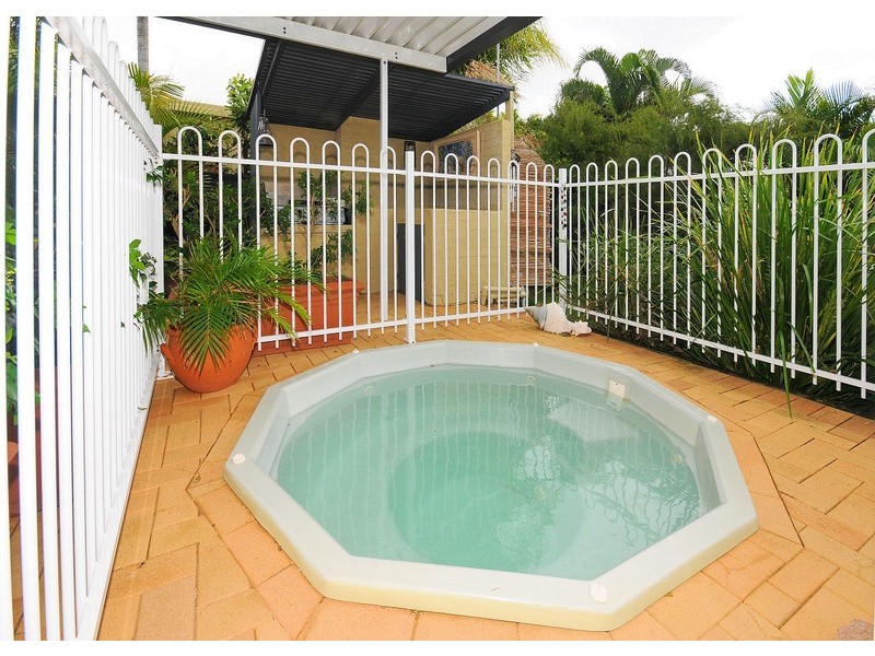 43 Romney Street, Pialba QLD 4655