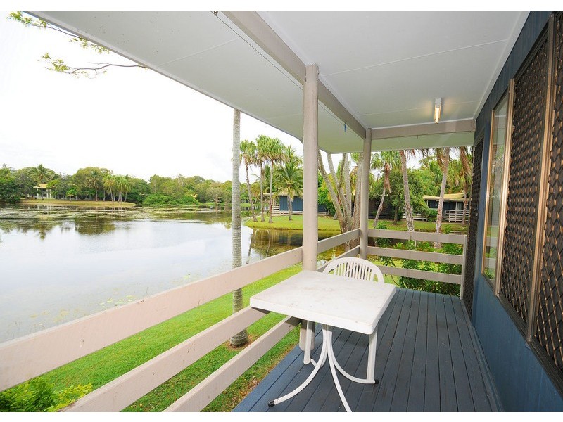 8/1 Shell Street, Urangan QLD 4655