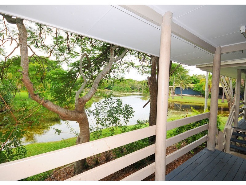 8/1 Shell Street, Urangan QLD 4655