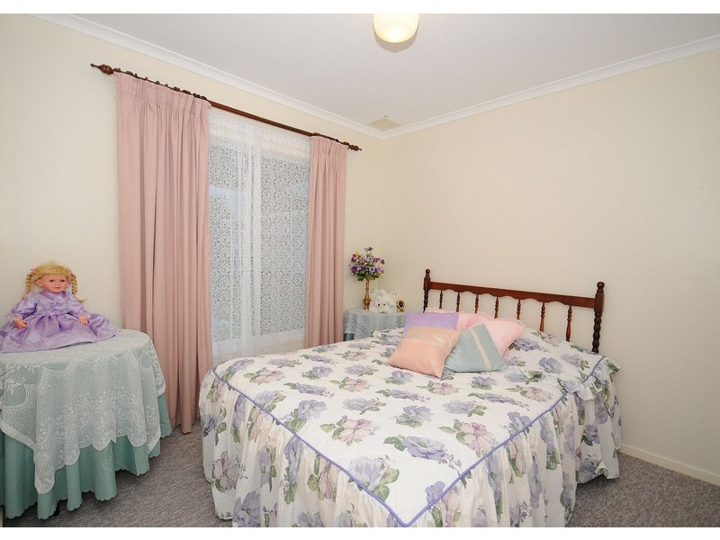 24 Wisteria Drive, Eli Waters QLD 4655