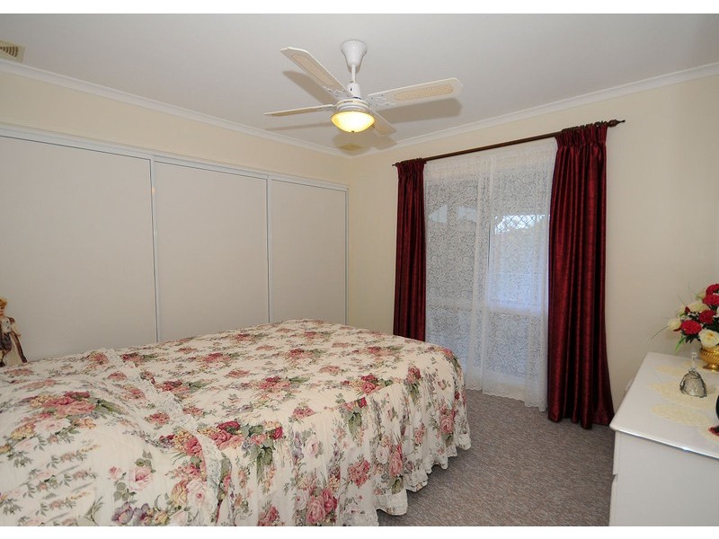 24 Wisteria Drive, Eli Waters QLD 4655