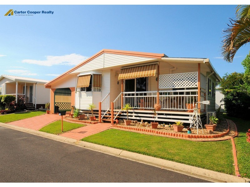 20  Palm Avenue, Eli Waters QLD 4655