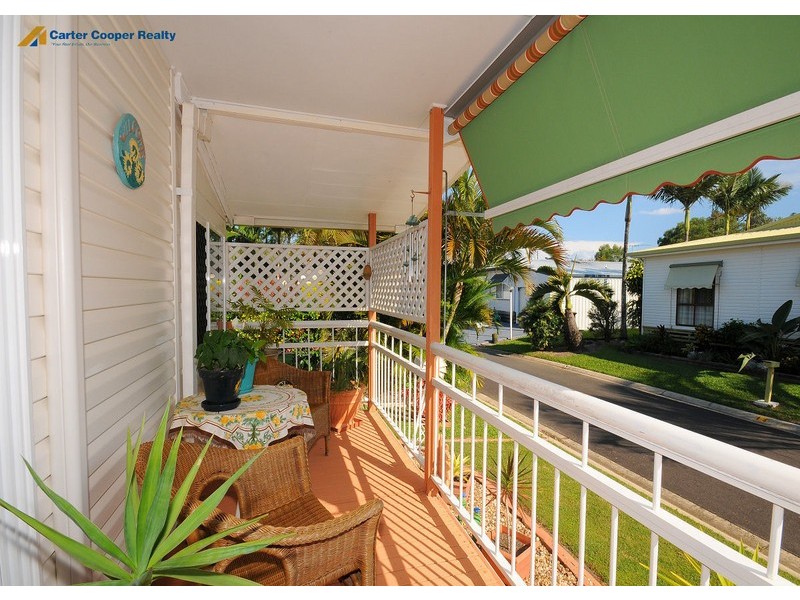 20  Palm Avenue, Eli Waters QLD 4655