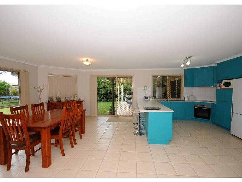 10 Seaside Circuit, Toogoom QLD 4655