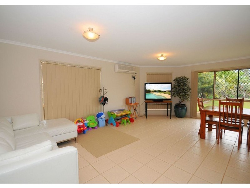 10 Seaside Circuit, Toogoom QLD 4655