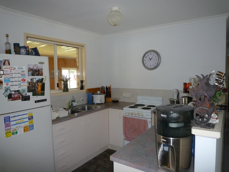 124 Pulgul Street, Urangan QLD 4655