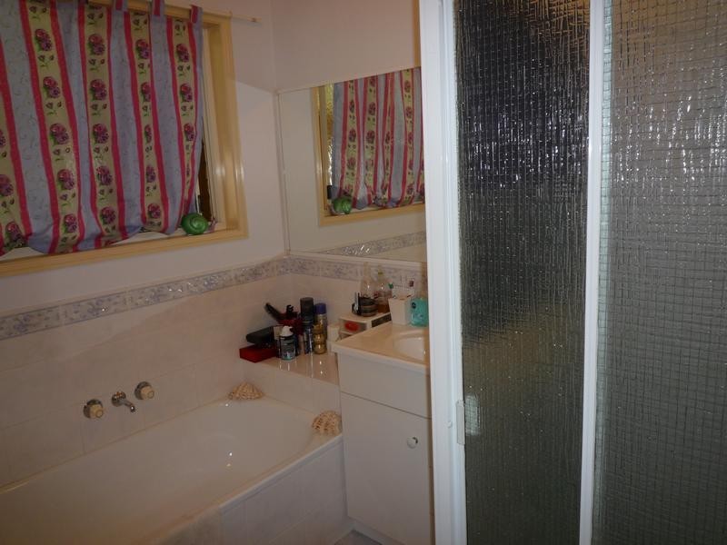 124 Pulgul Street, Urangan QLD 4655