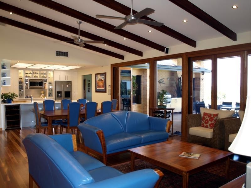 27 Pelican Avenue, Hervey Bay QLD 4655