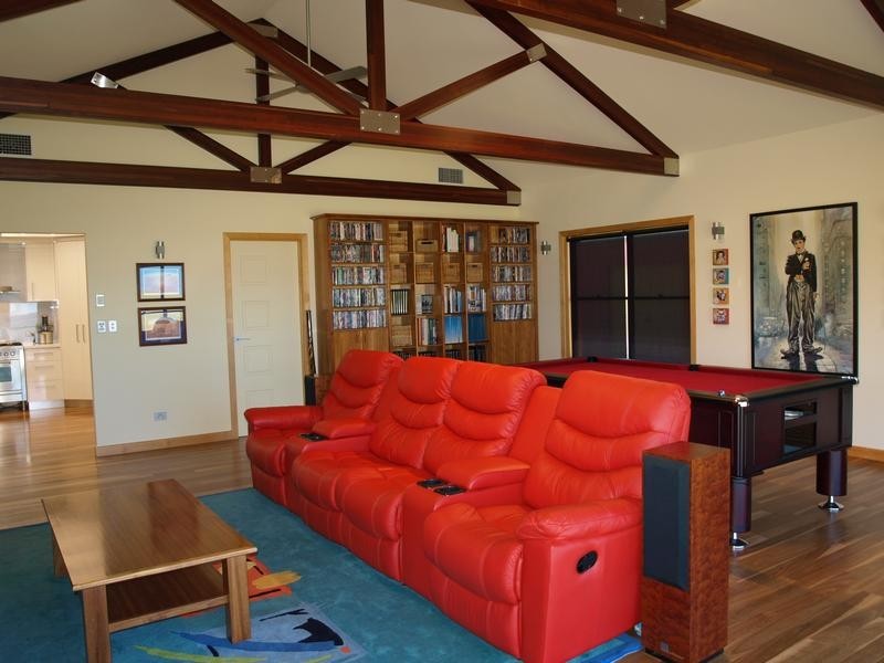 27 Pelican Avenue, Hervey Bay QLD 4655