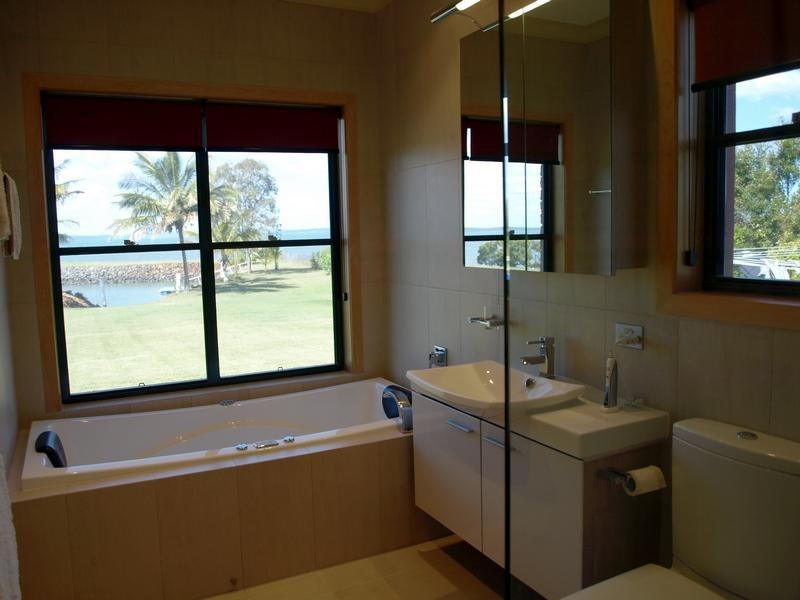 27 Pelican Avenue, Hervey Bay QLD 4655