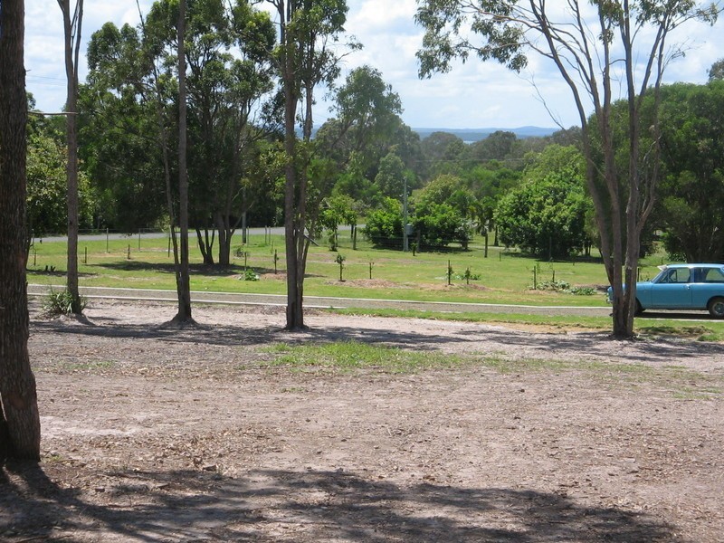2 Dolphin Avenue, Booral QLD 4655