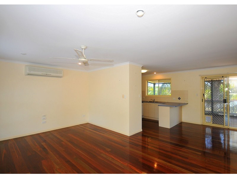 757 Boat Harbour Drive, Urangan QLD 4655