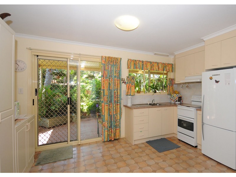 757 Boat Harbour Drive, Urangan QLD 4655