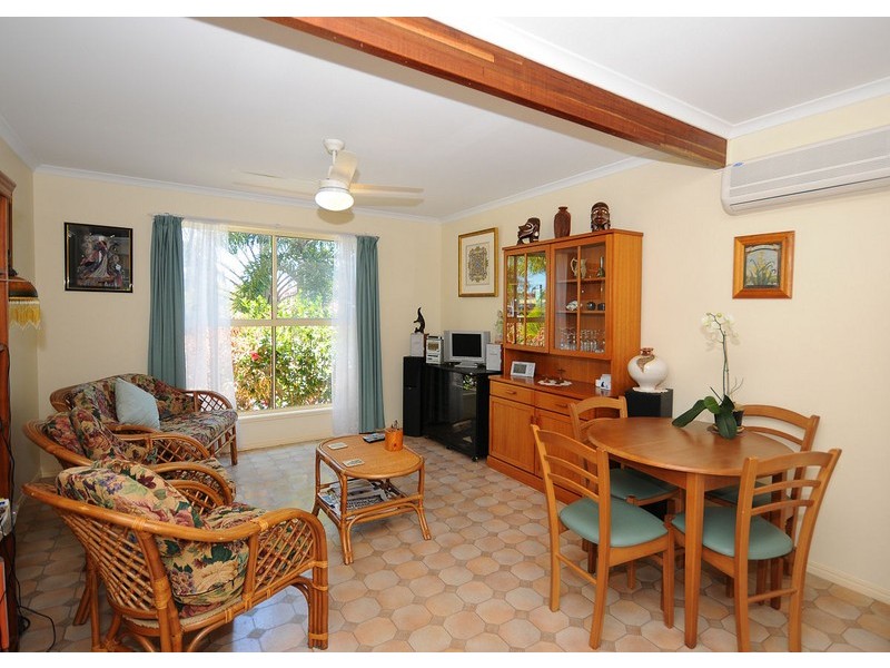 757 Boat Harbour Drive, Urangan QLD 4655