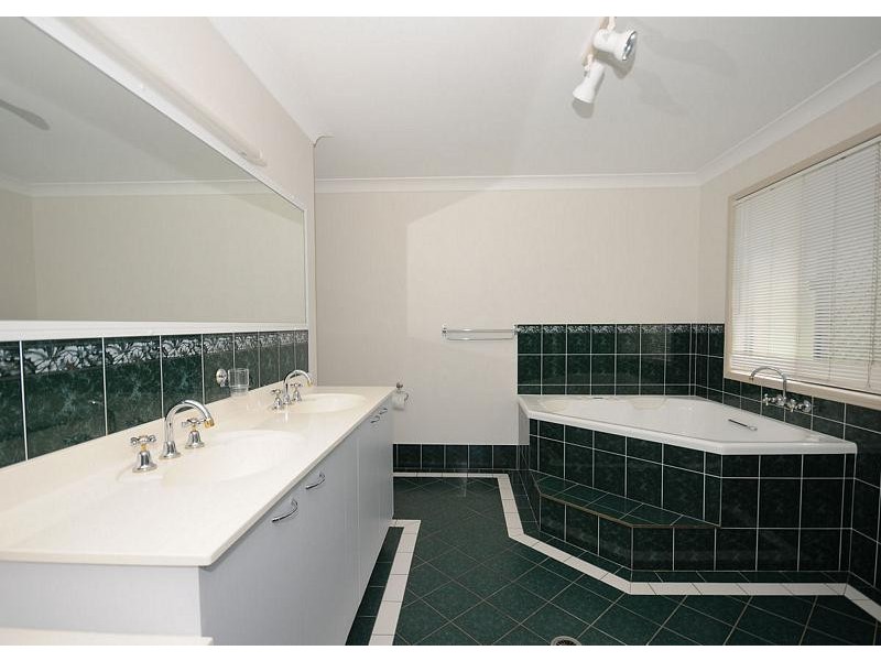 22 Meadow Drive, Dundowran Beach QLD 4655