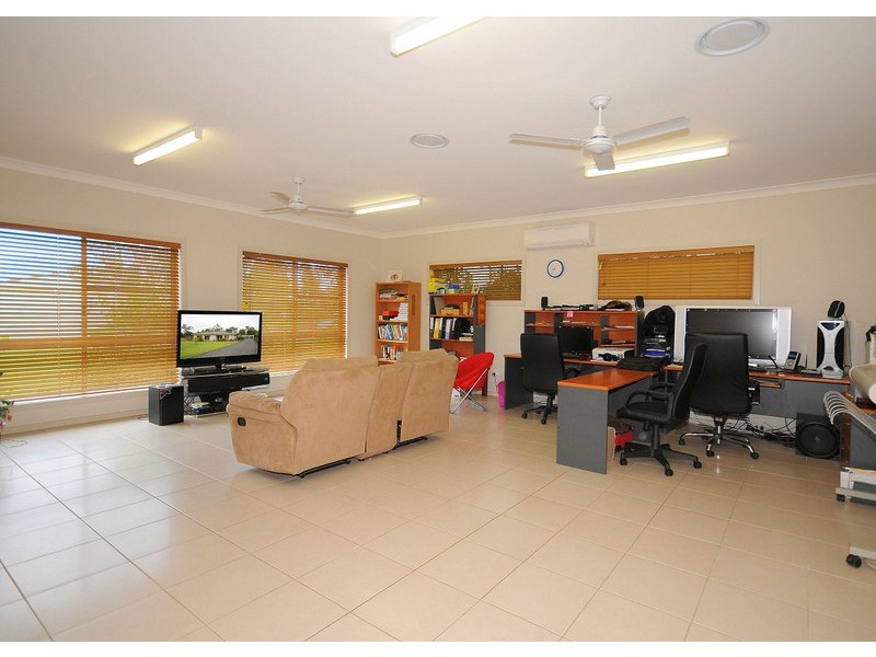 13 Brypat Close, Burrum Heads QLD 4659