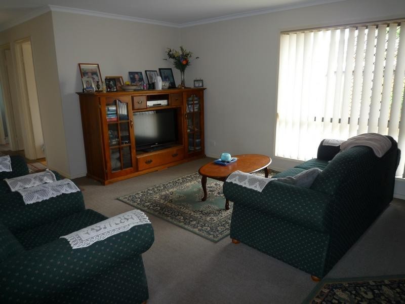 63 Pulgul Street, Urangan QLD 4655