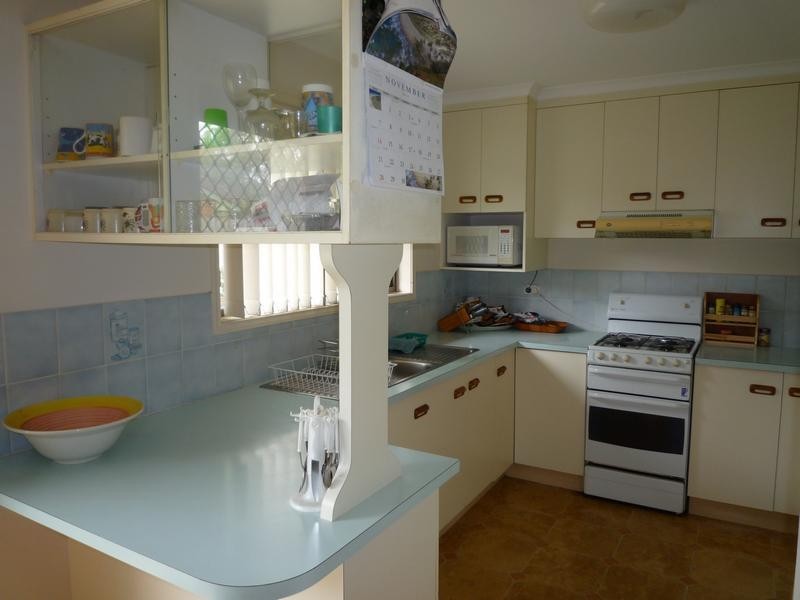 63 Pulgul Street, Urangan QLD 4655
