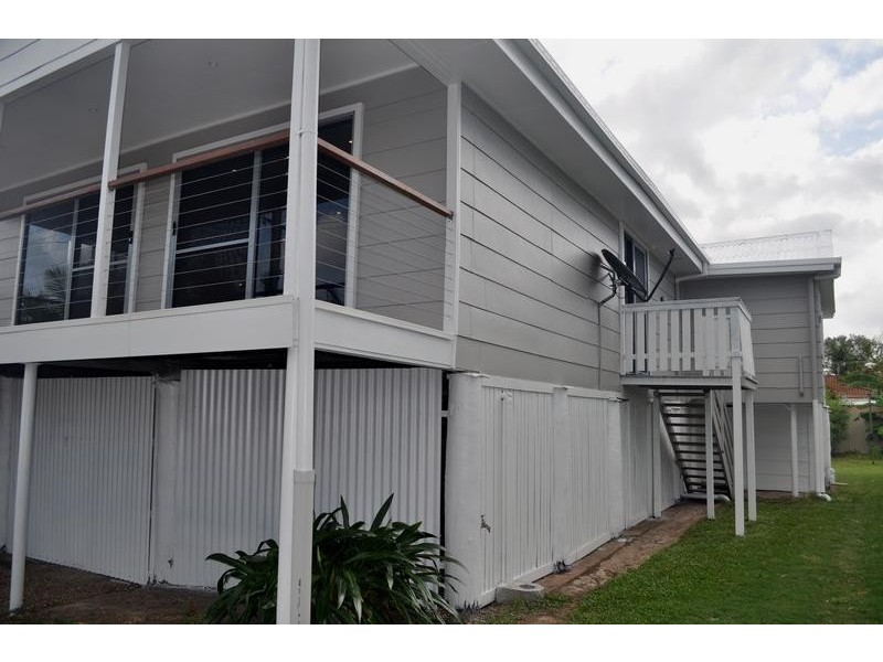127 Pulgul Street, Urangan QLD 4655