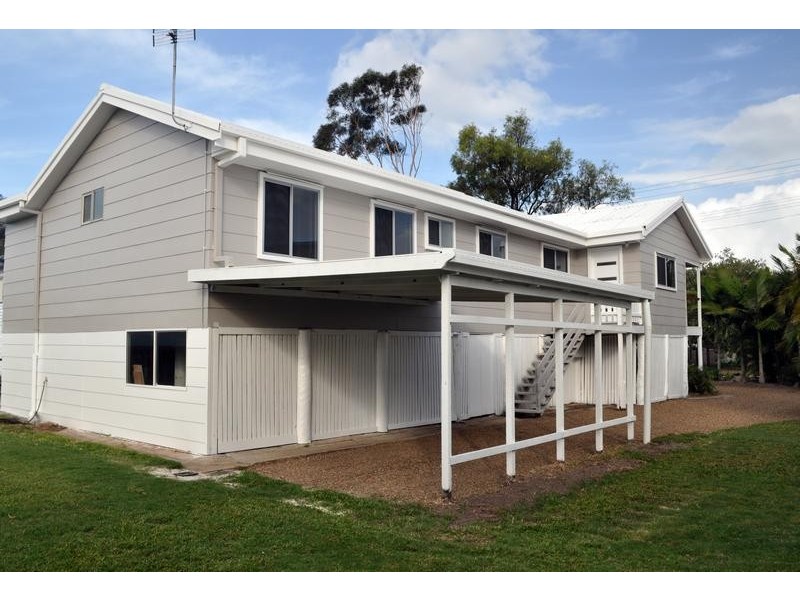 127 Pulgul Street, Urangan QLD 4655