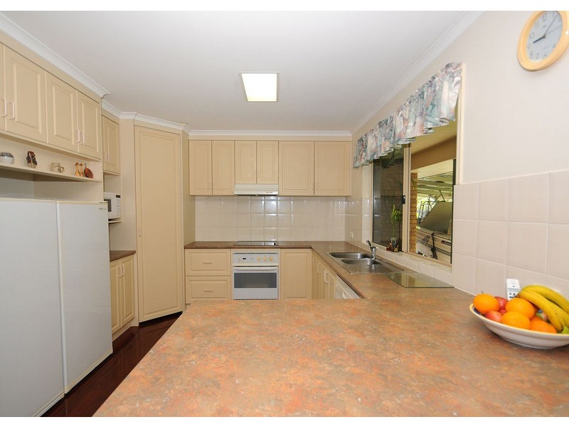 132 Kingfisher Parade, Toogoom QLD 4655