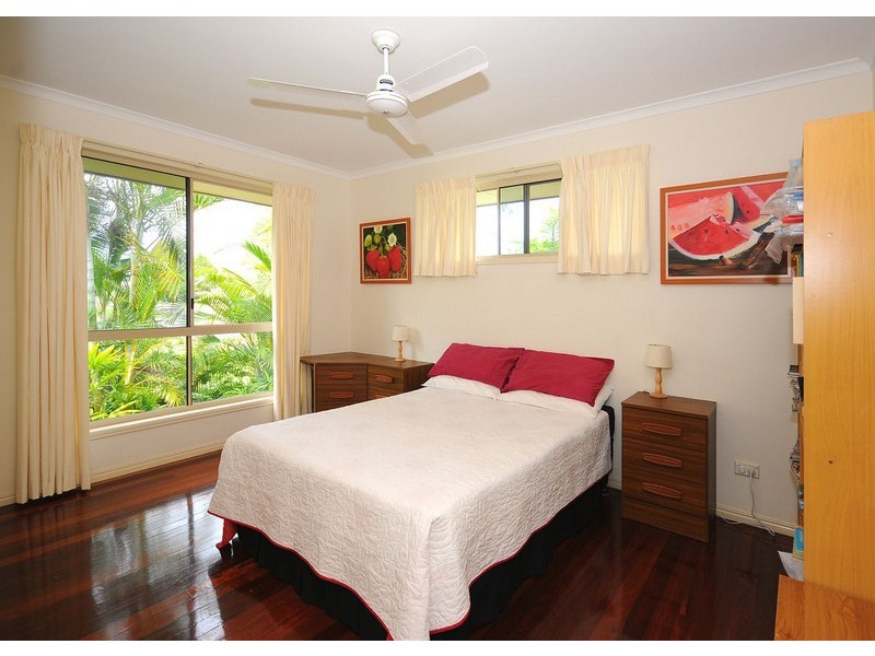 132 Kingfisher Parade, Toogoom QLD 4655