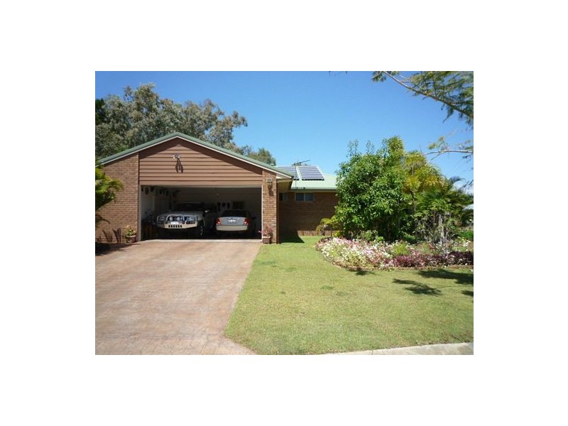132 Kingfisher Parade, Toogoom QLD 4655