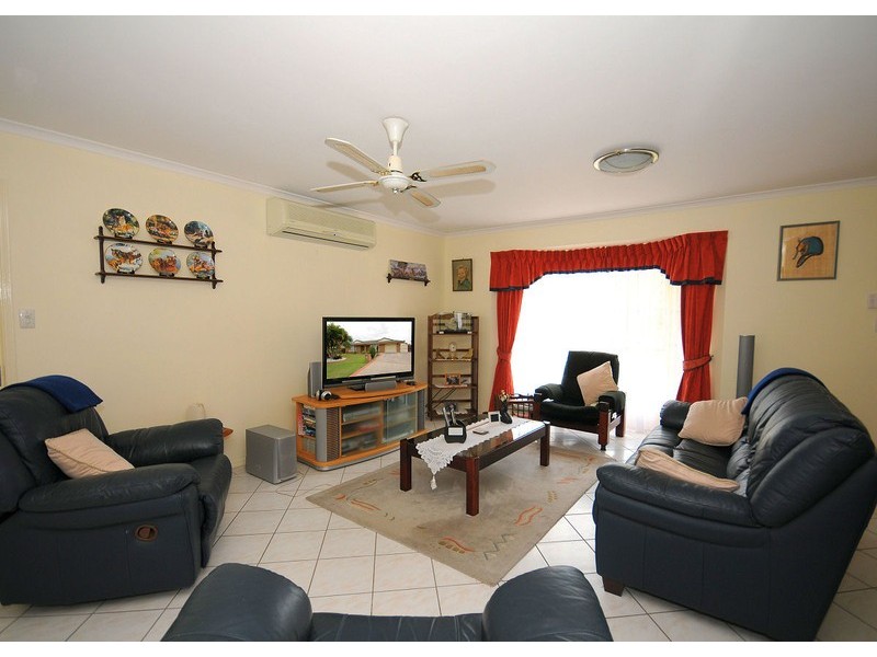 115 Honiton Street, Torquay QLD 4655