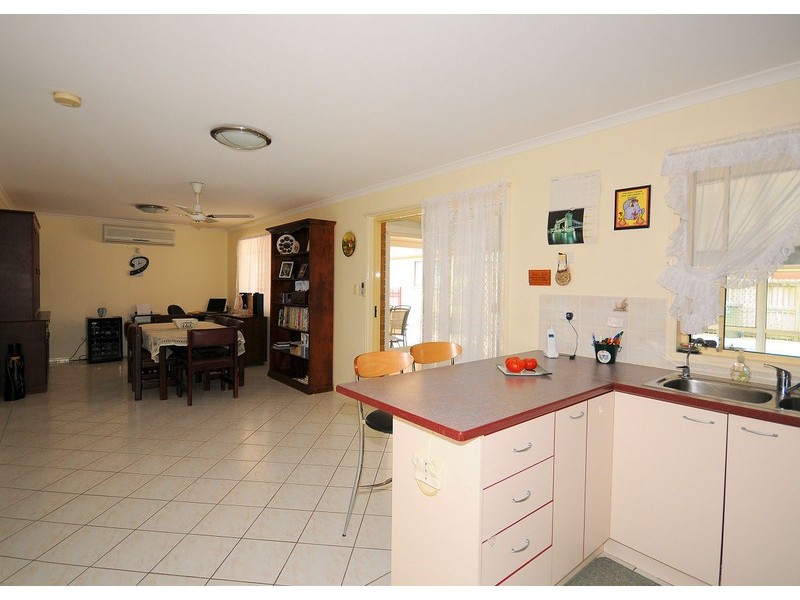 115 Honiton Street, Torquay QLD 4655