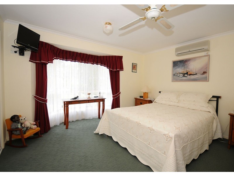 115 Honiton Street, Torquay QLD 4655