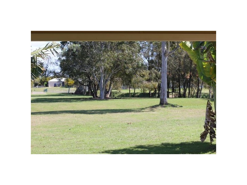 6 Lester Crescent, Torquay QLD 4655