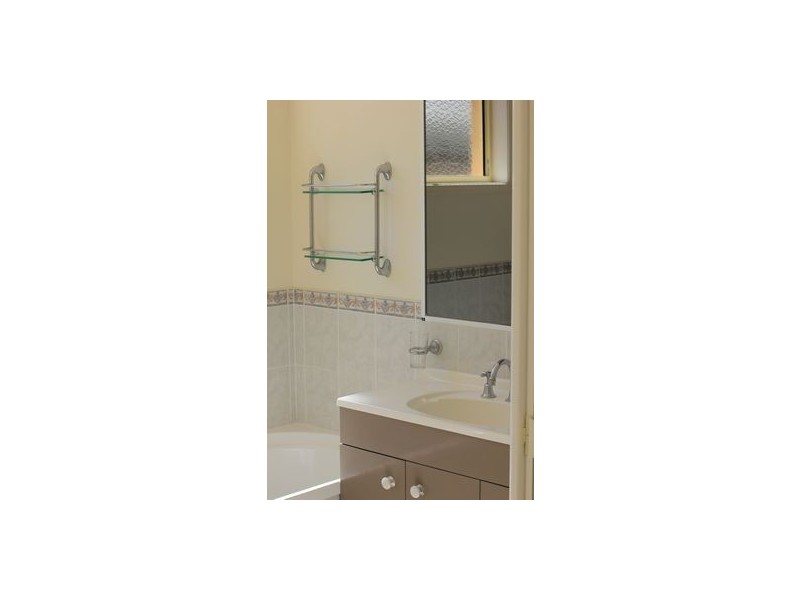 6 Lester Crescent, Torquay QLD 4655