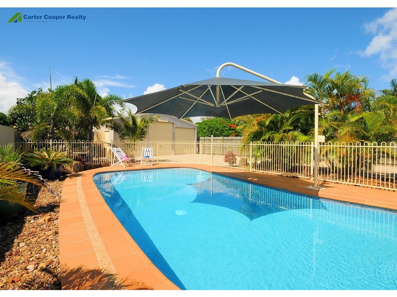 39 Shell Street, Urangan QLD 4655