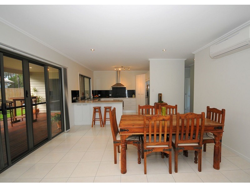 13 Cumberland Court, Point Vernon QLD 4655