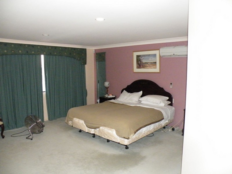 90 Esplanade, Point Vernon QLD 4655