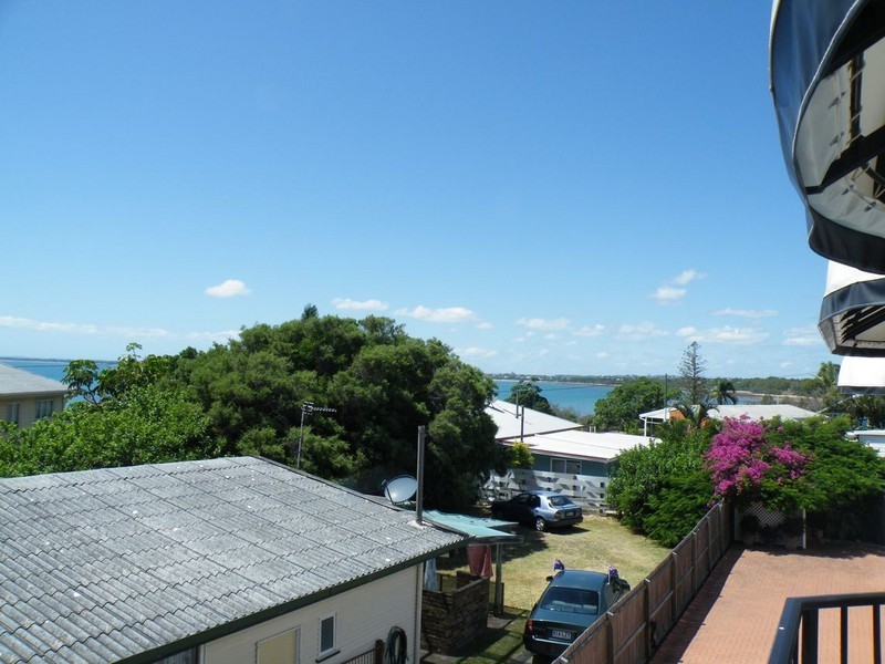 90 Esplanade, Point Vernon QLD 4655