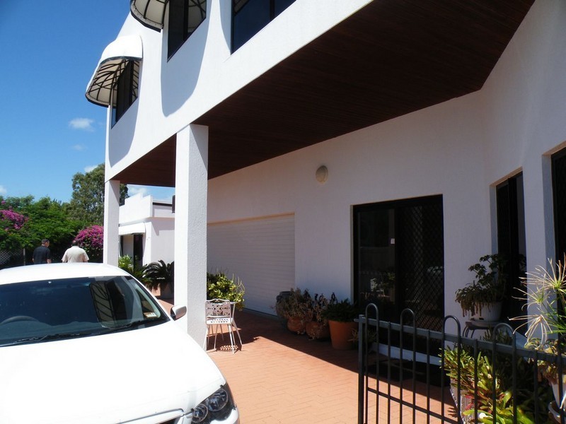 90 Esplanade, Point Vernon QLD 4655