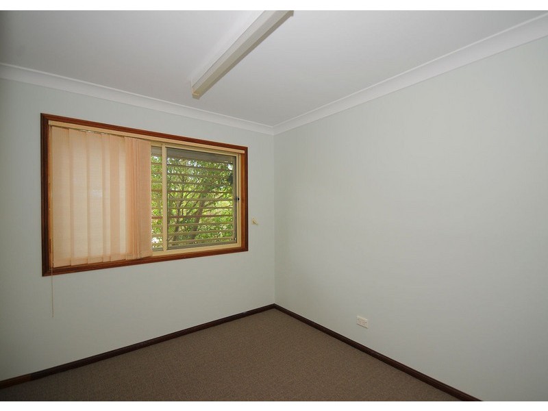 8 Wattle Street, Point Vernon QLD 4655