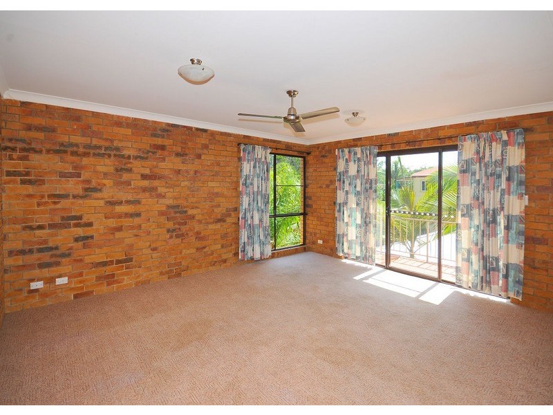 8,394 Esplanade, Torquay QLD 4655