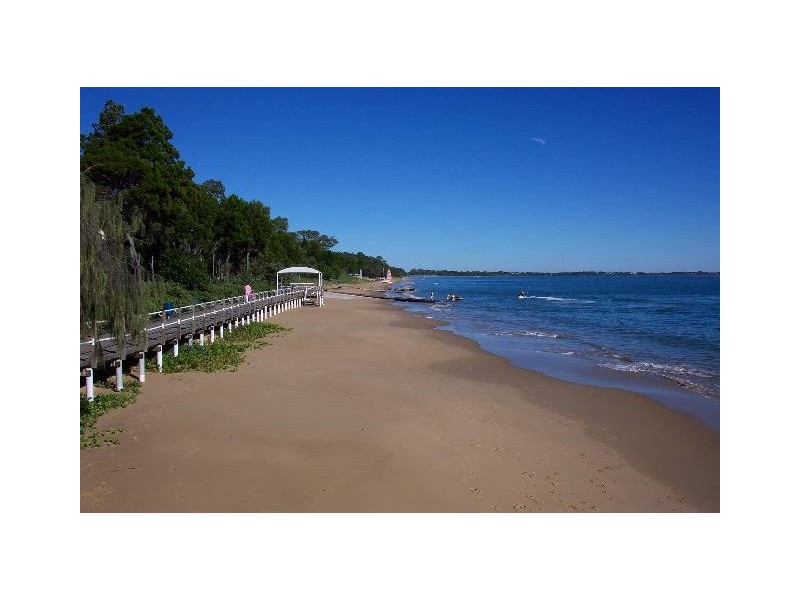 8,394 Esplanade, Torquay QLD 4655