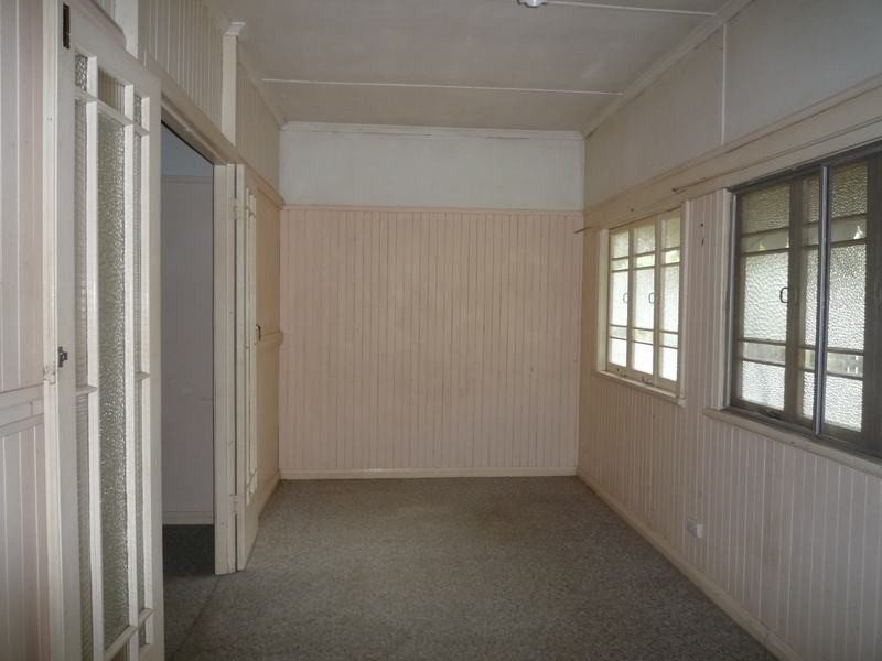15 Scarborough Street, Scarness QLD 4655
